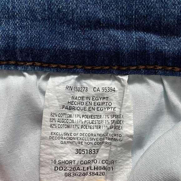 Lee Relaxed Fit. Straight Leg. Mid Rise size 10 /16 waist/38Long - Picture 9 of 13